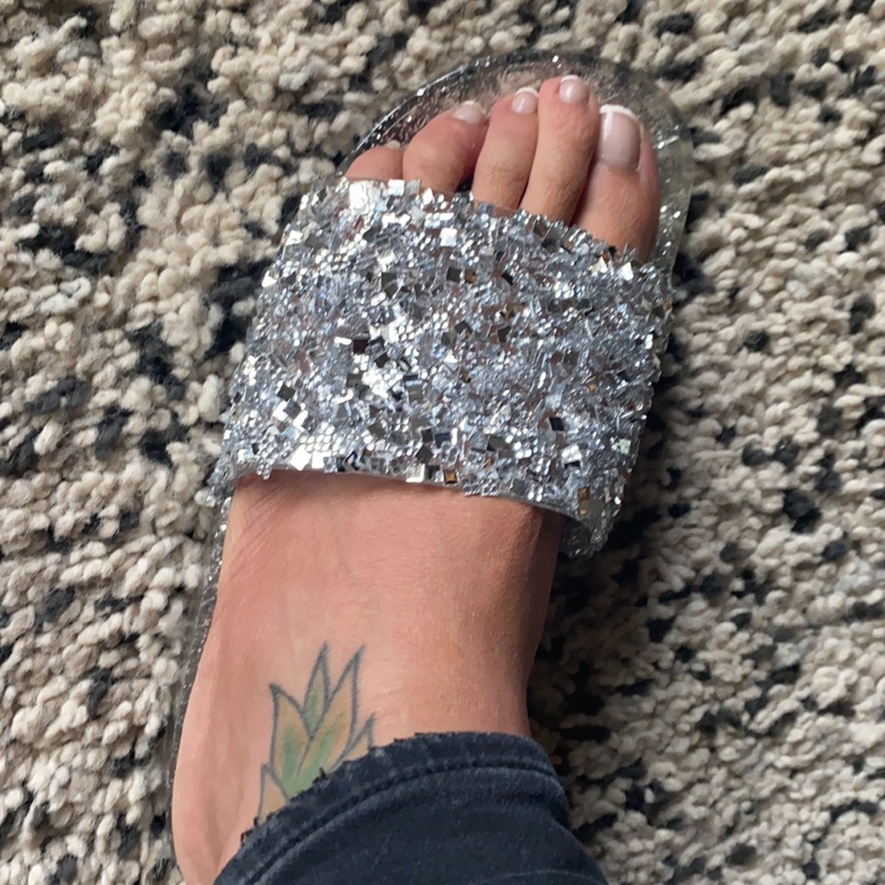 Sandals - Picture 5 of 5